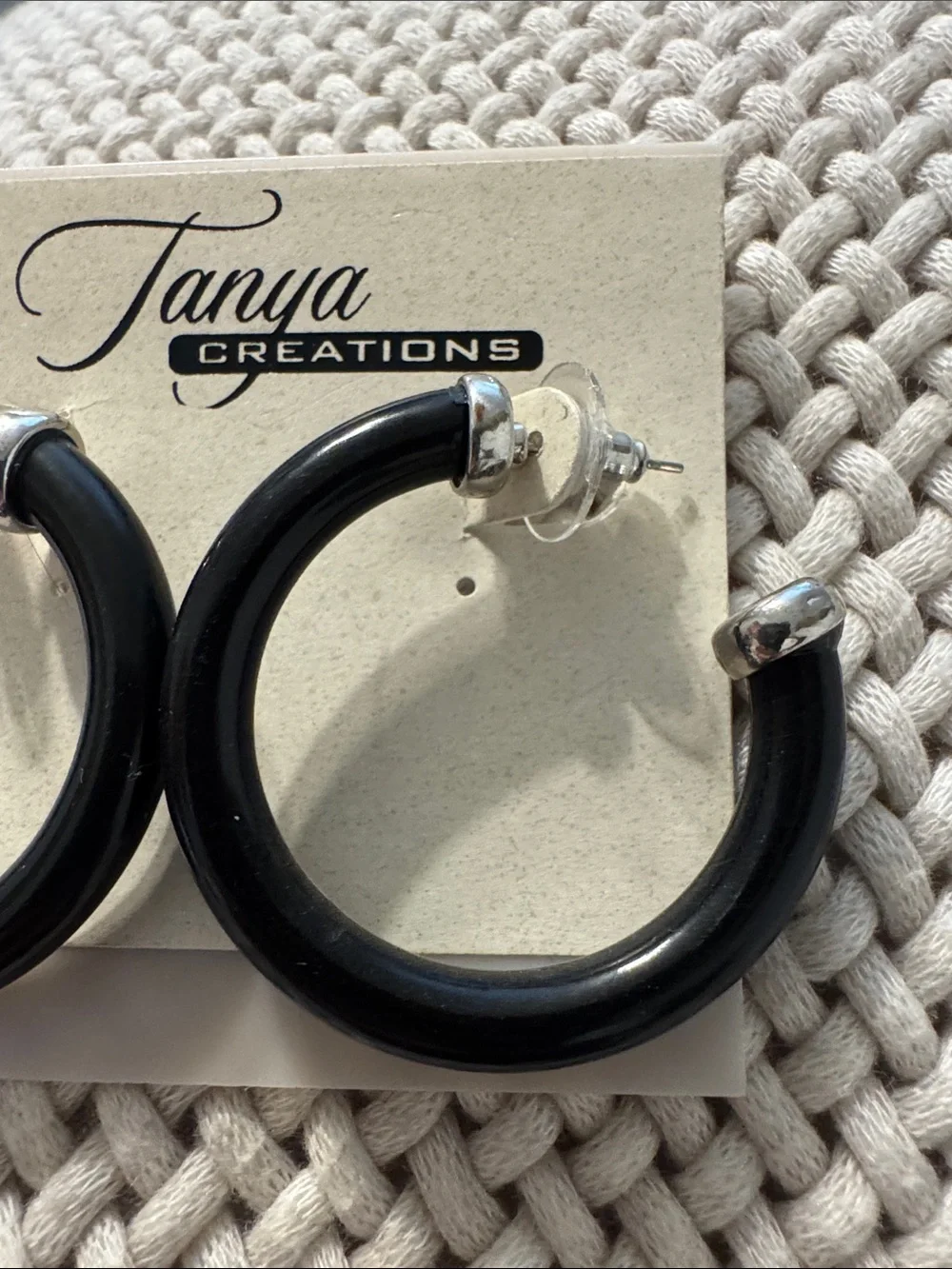 0450-Tanya Creations Black Hoop Earrings‎